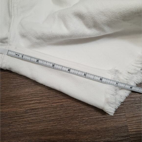 JOE'S White Jean Shorts 7" 28 Minimalist Casual Summer - Picture 6 of 7